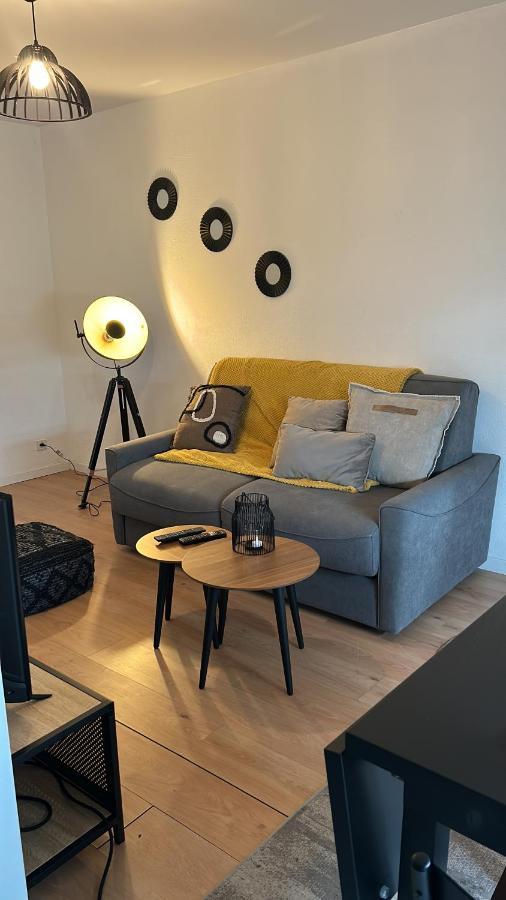 Ferienwohnung Bienvenue Chez Vous Tres Calme Et En Plein Centre Mantes-la-Jolie Exterior foto